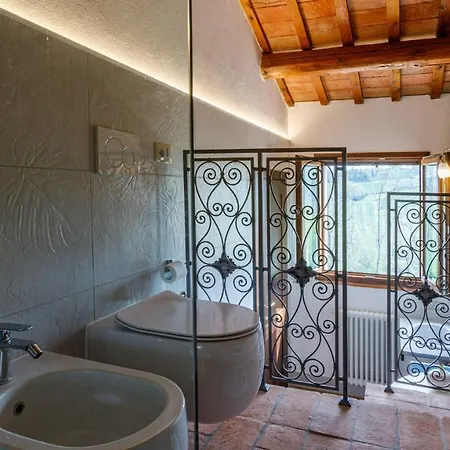Ca' Pellicciano 8, Emma Villa Longiano