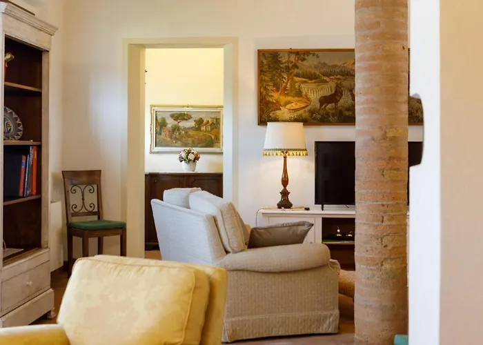 Ca' Pellicciano 8, Emma Willa