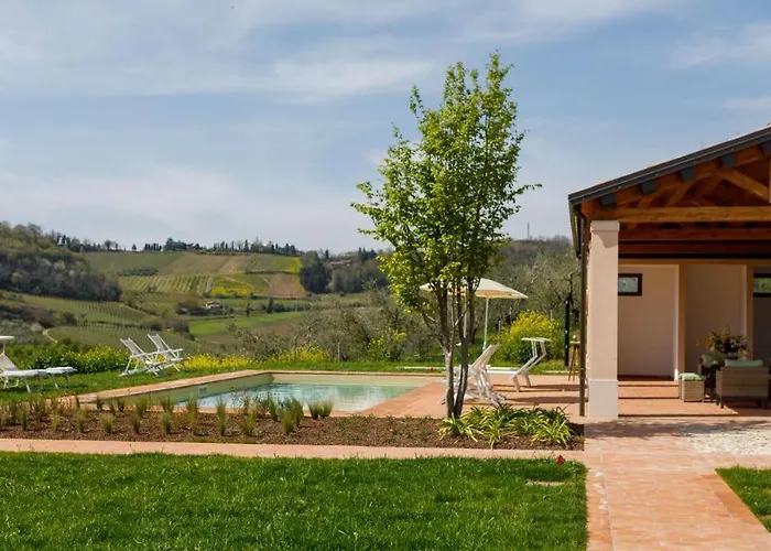 Ca' Pellicciano 8, Emma Willa Longiano