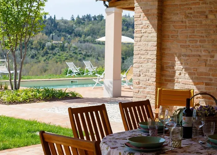 Ca' Pellicciano 8, Emma Willa