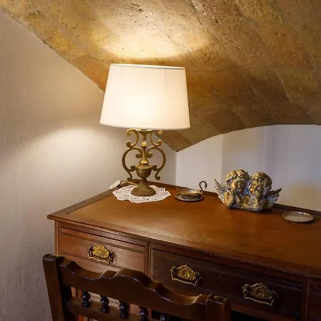 Ca' Pellicciano 8, Emma Villa Longiano