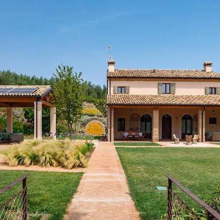 Villa Ca' Pellicciano 8, Emma *