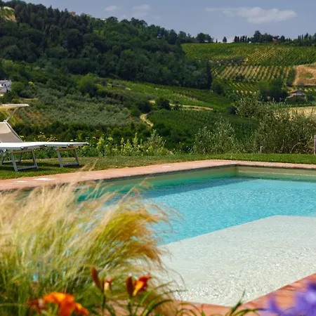 Villa Ca' Pellicciano 8, Emma Longiano