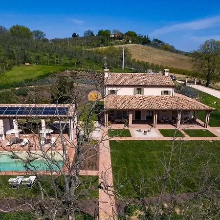 Ca' Pellicciano 8, Emma Вилла Longiano