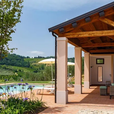 Villa Ca' Pellicciano 8, Emma *