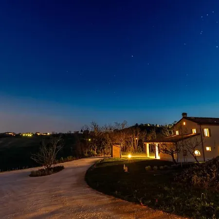 Ca' Pellicciano 8, Emma *