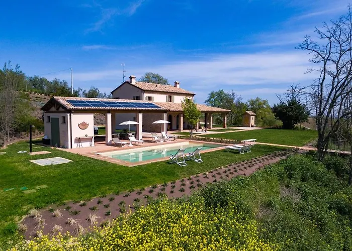 Ca' Pellicciano 8, Emma Вилла *