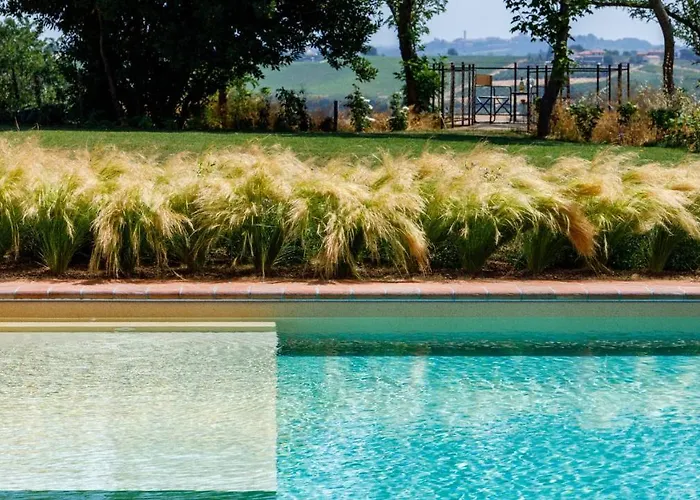 Ca' Pellicciano 8, Emma Вилла *