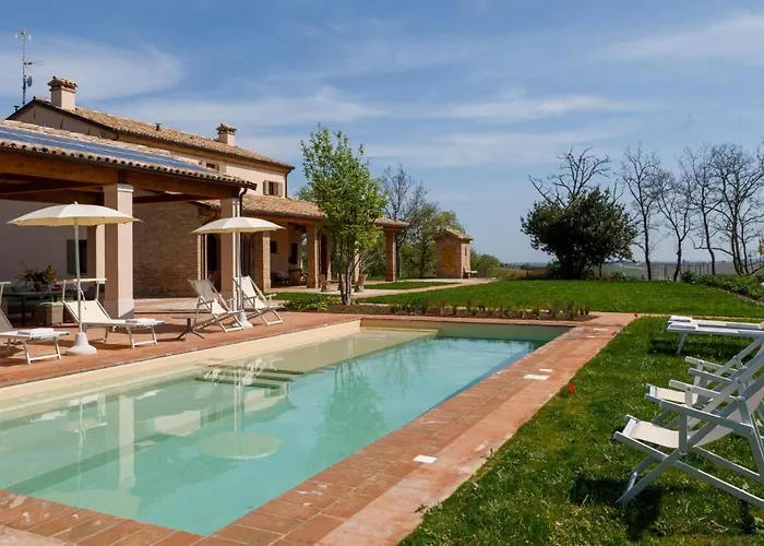 Ca' Pellicciano 8, Emma Вилла *