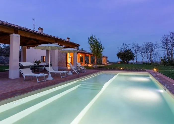 Villa Ca' Pellicciano 8, Emma Longiano