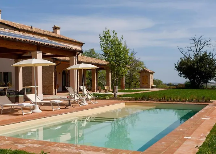 Ca' Pellicciano 8, Emma Villa *