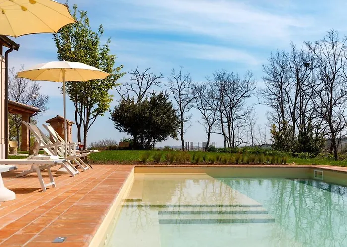 Ca' Pellicciano 8, Emma Longiano